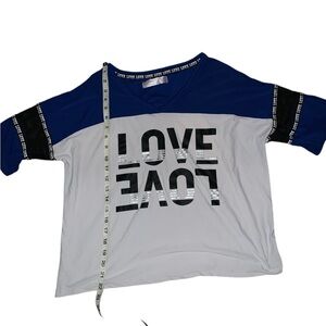 No boundaries large 11/13 love blue and white shirt